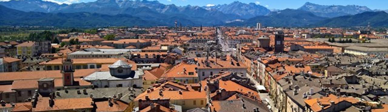 Cuneo città che cambia e interventi di Ponzo - Visita guidata della città con aperitivo finale
